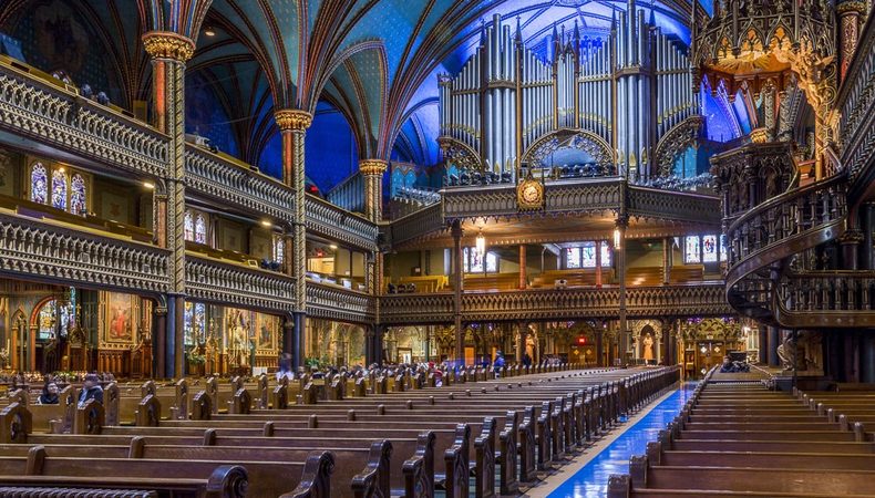 5. Basilique Notre Dame, Montreal. Based off of the Notre Dame Cathedral in Paris it is a beautifully designed Basilica in th
