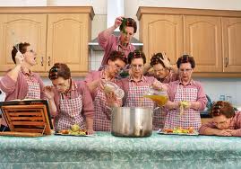 "Too many cooks spoil the broth."

When there are too many people trying to lead and give their opinions, it's confusing and 