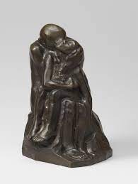 Between 1913 and 1915 she created the »Liebesgruppe« (Group of Lovers). From 1913 to 1918 the artist was predominantly occupi
