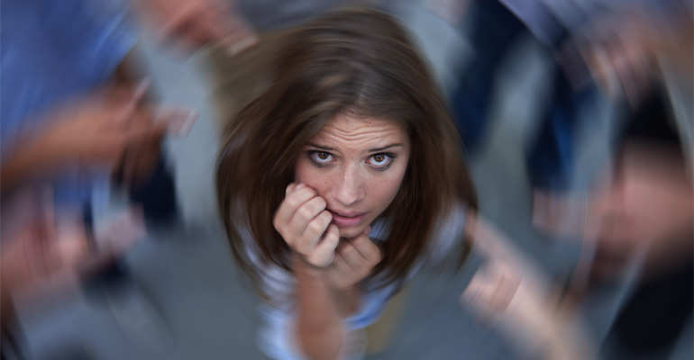 panic attack is period of extreme fear that "develops abruptly and reaches a peak in 10 minutes