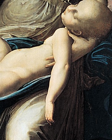 la posa del bambino è un richiamo alla Pietà di Michelangelo