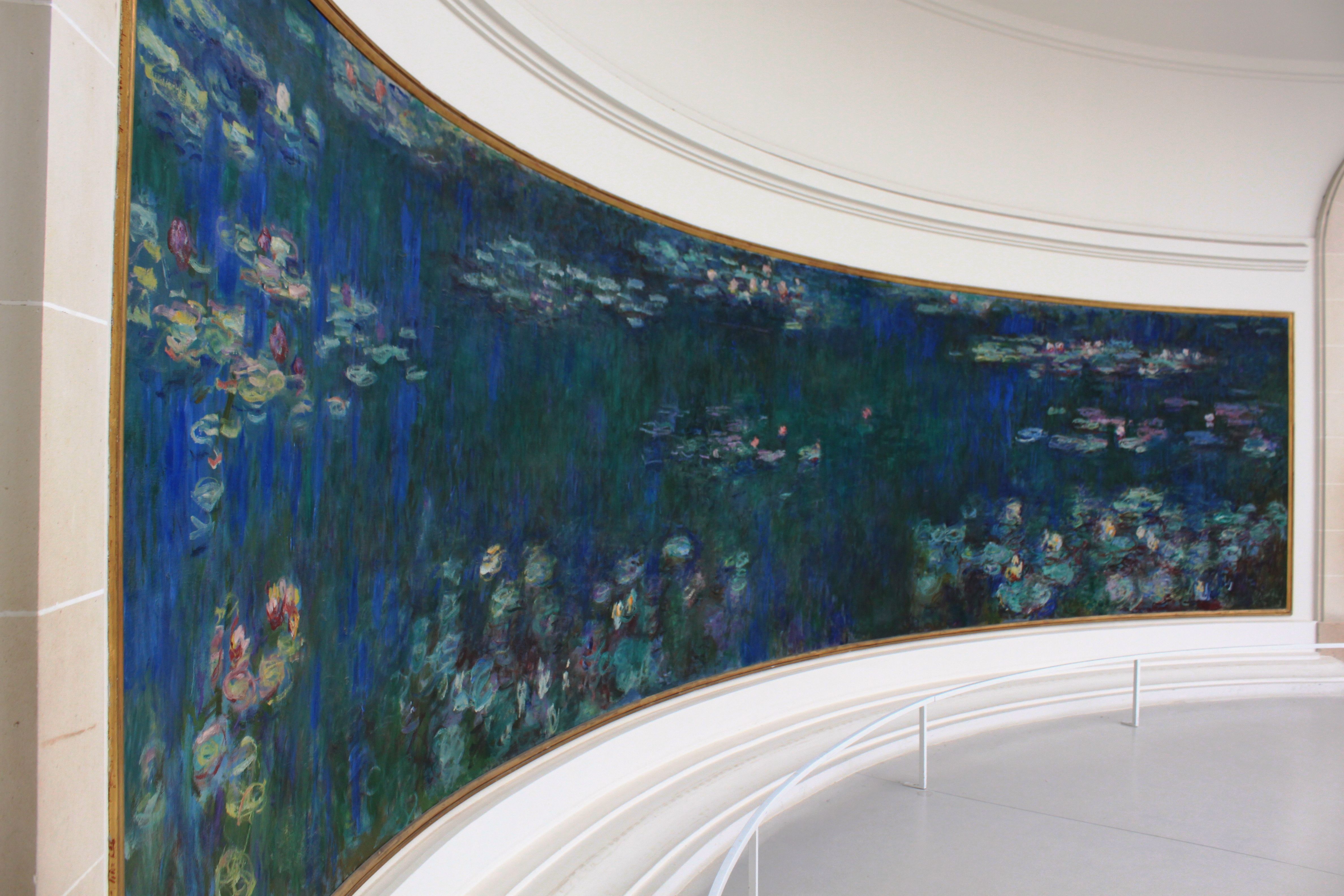 His famous water lilies in Musée de l'Orangerie