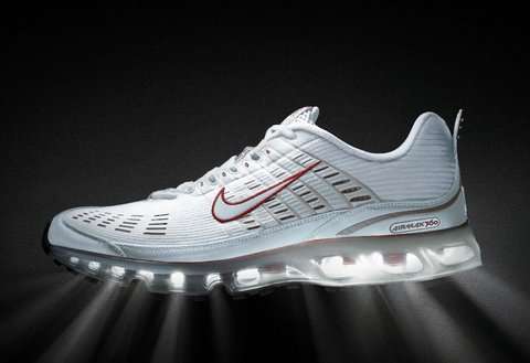 Shoes with this technology have less midsole foam and a large volume of pressurized air (nitrogen) filled bags for lighter we