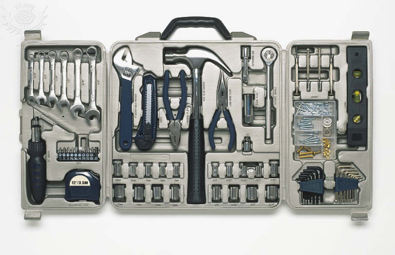 Mes outils
Large selection of work tools in open toolbox.. Photograph. Encyclopædia Britannica ImageQuest. Web. 15 Oct 2015. 