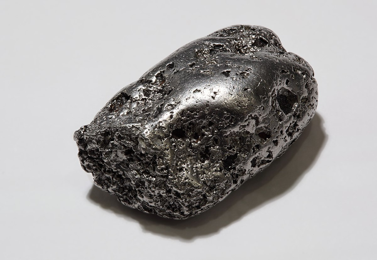 Mineral de hierro nativo