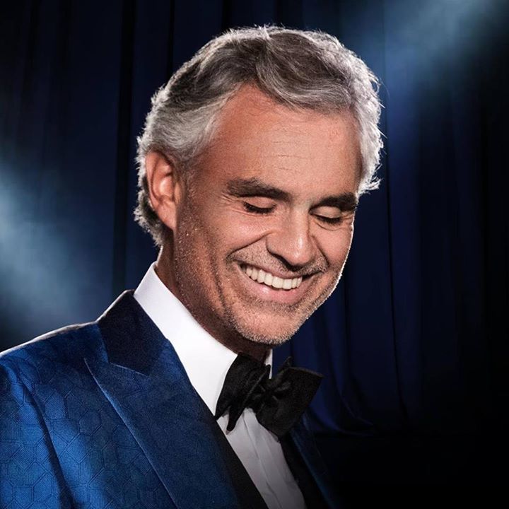 Nel 1995 Andrea Bocelli eseguì " Con te partirò",che divenne un successo planetario