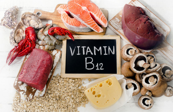 La vitamina B12 contiene cobalto (III) 
en el centro de la molécula