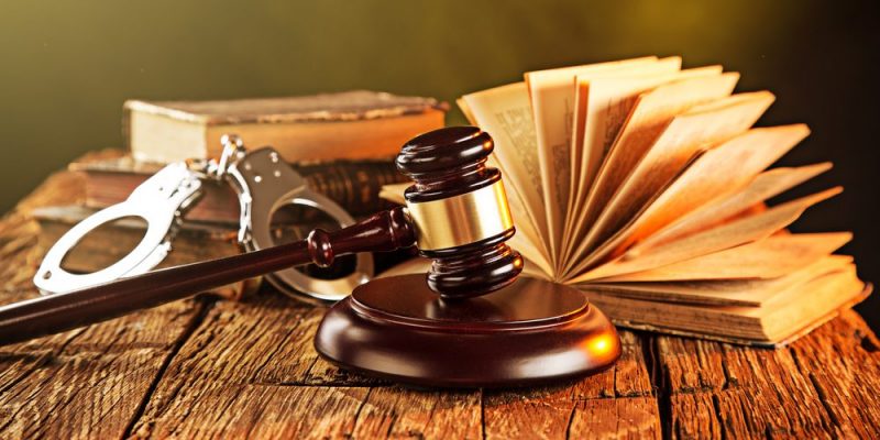 The crime of international parental abduction is contemplated in the Colombian penal code as simple kidnapping.

It is not co