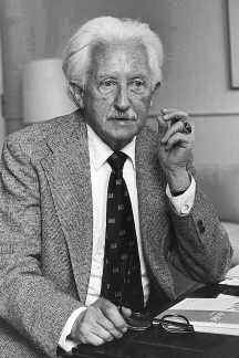Erik ERIKSON
Teoría del desarrollo psicosocial