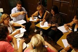 Genera espacios espontáneos de aportes responsables