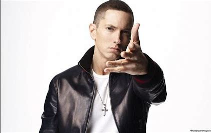 RAP,musica velocissima,ritmata, parlata.Autori Eminem,Shakur