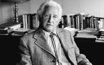 Erik Erikson